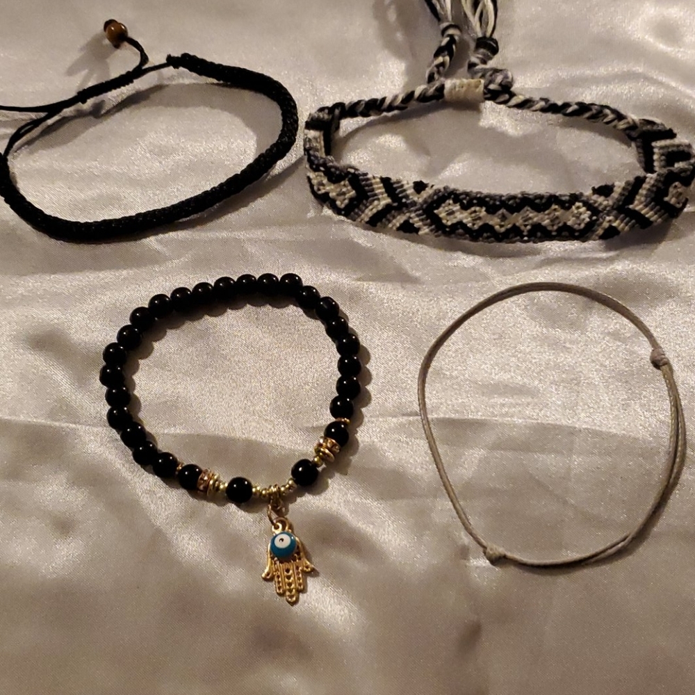 Bracelet